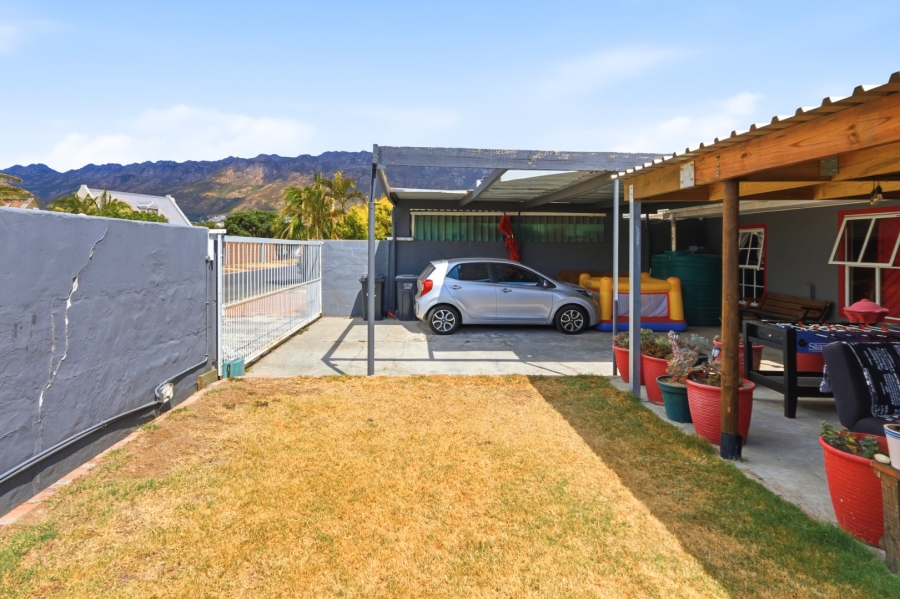3 Bedroom Property for Sale in Onverwacht Western Cape